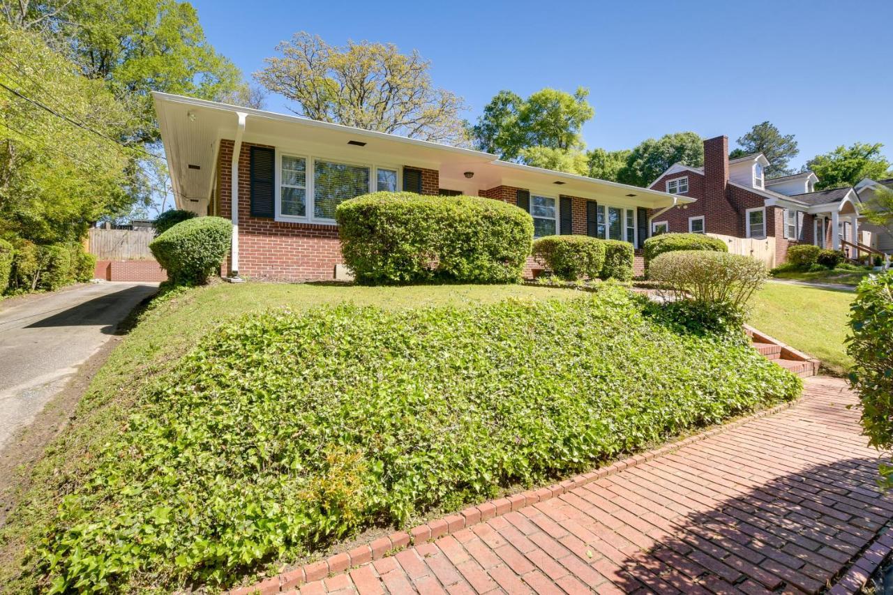 Fayetteville Vacation Rental - 1 Mi To Downtown! Exterior photo