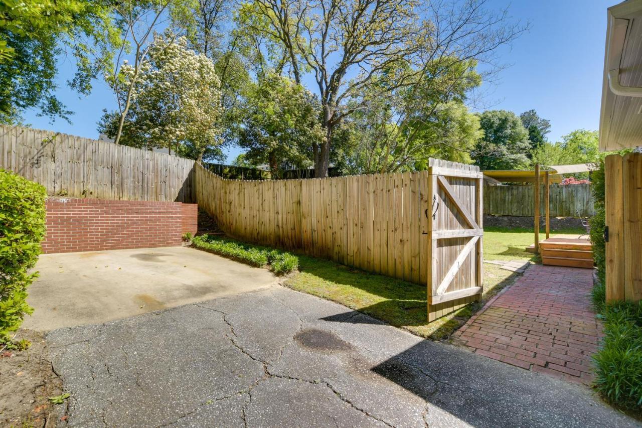 Fayetteville Vacation Rental - 1 Mi To Downtown! Exterior photo