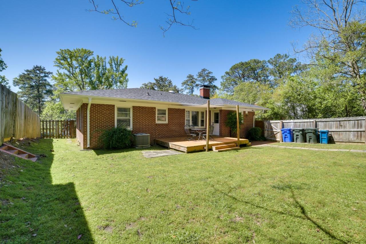 Fayetteville Vacation Rental - 1 Mi To Downtown! Exterior photo